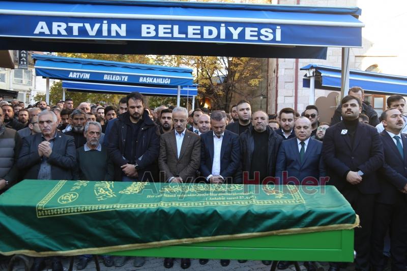 AK Parti Artvin Gençlik Kolları Başkanı Sakarya dönüşü kazada hayatını kaybetti