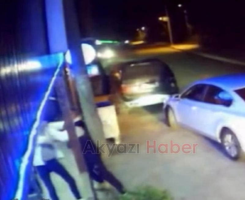 Dayak yedi, silahını çekip kurşun yağdırdı; O anlar kamerada