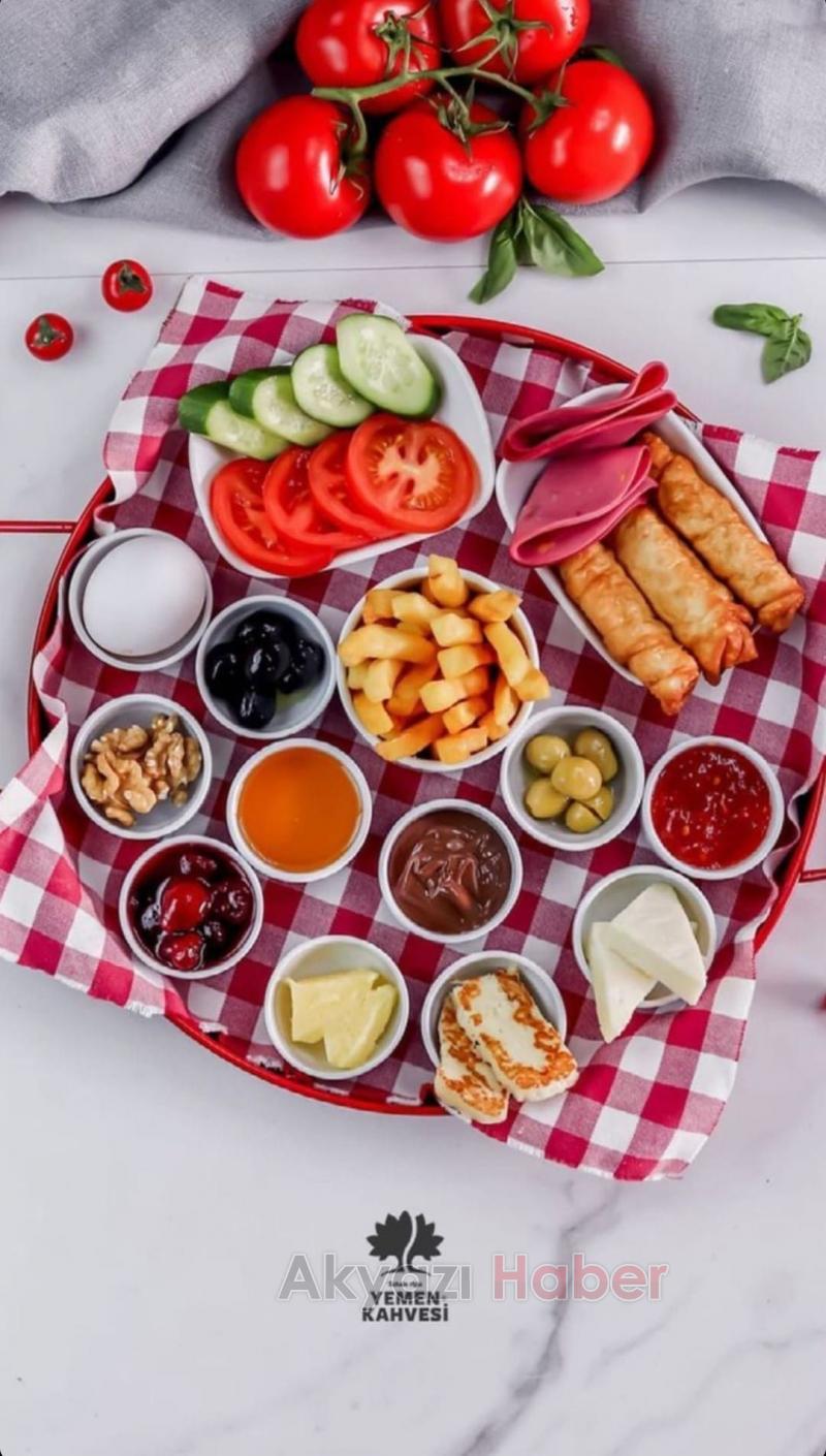Tatlarla dans eden Yemen Kahvesiyle güne enerji kat