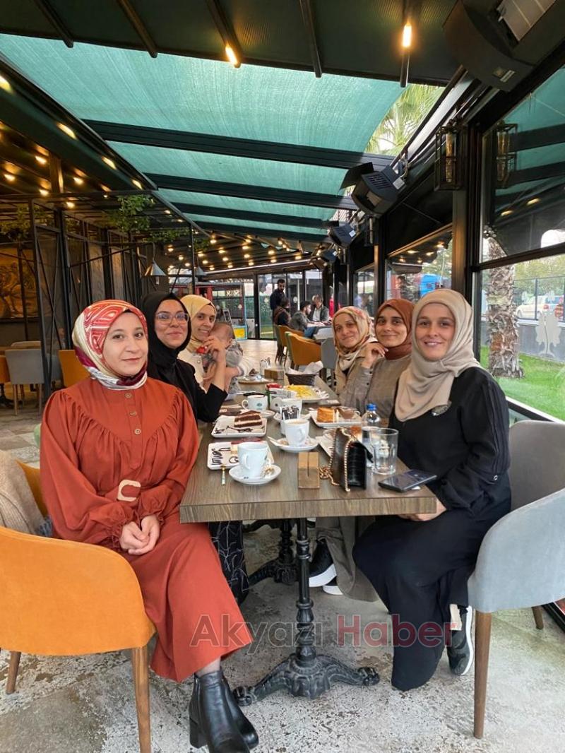 Tatlarla dans eden Yemen Kahvesiyle güne enerji kat