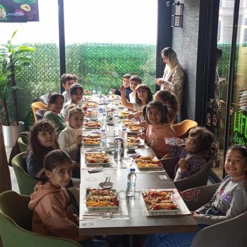 Tatlarla dans eden Yemen Kahvesiyle güne enerji kat