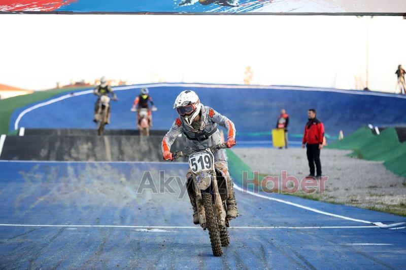 Sakarya dağ motosikleti yarışlarına ev sahipliği yaptı