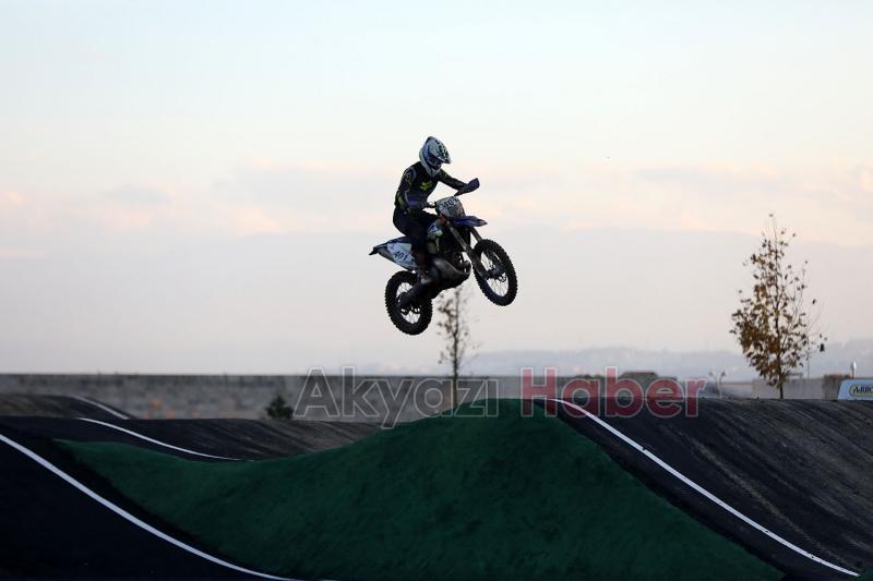 Sakarya dağ motosikleti yarışlarına ev sahipliği yaptı