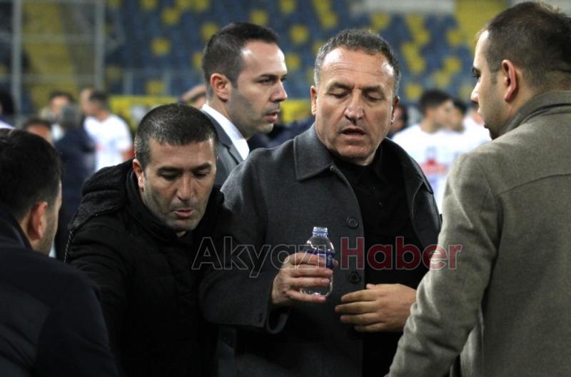 Ankaragücü Başkanı Faruk Koca, hakem Halil Umut Meler'e saldırdı