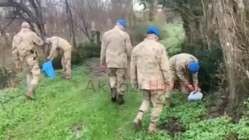 Kaçak Afganlar jandarmaya yakalandı