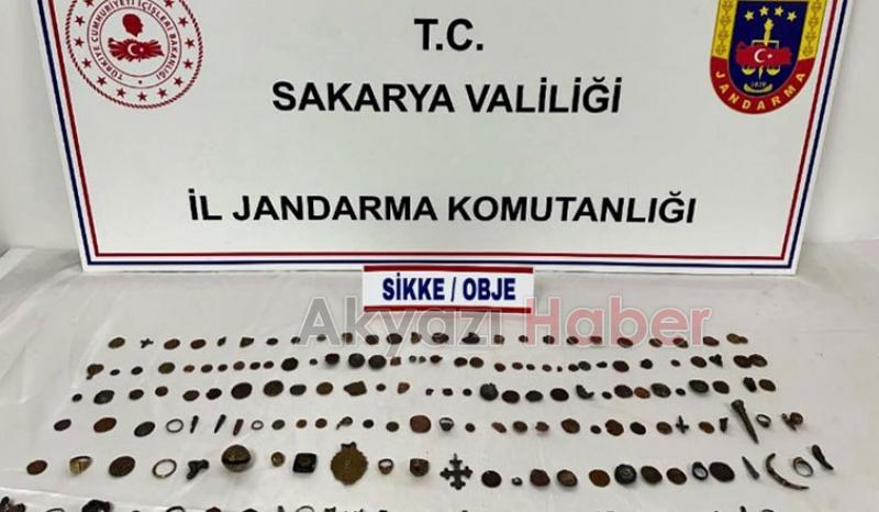 Akyazı'da tarihi eser operasyonu