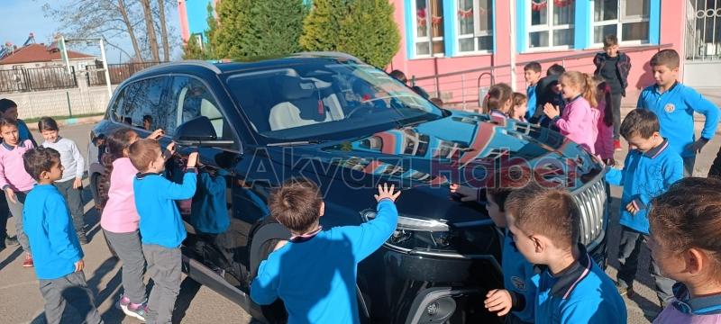 Yerli Malı Haftasında öğrenciler, TOGG ile buluştu