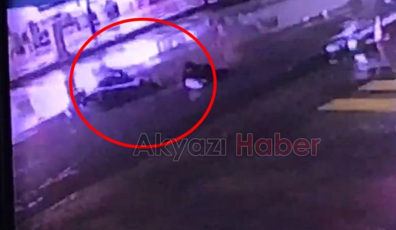 Motosikletin yayaya çarptığı kaza kamerada