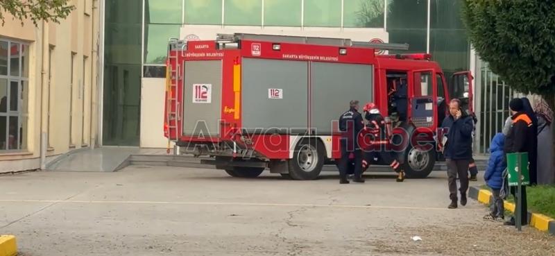 Akyazı Devlet Hastanesi'nde deprem tatbikatı