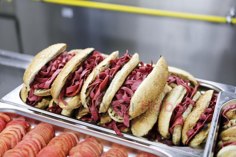 SUBÜ'de sokak lezzetlerinin tanıtıldı