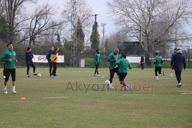 Sakaryaspor Kocaelispor maçı hazırlıklarını sürdürüyor