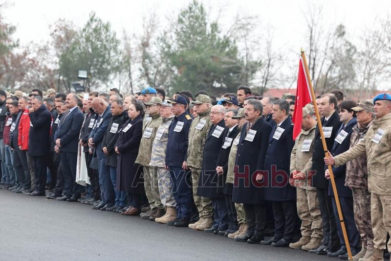 Pençe Kilit şehitlerine veda