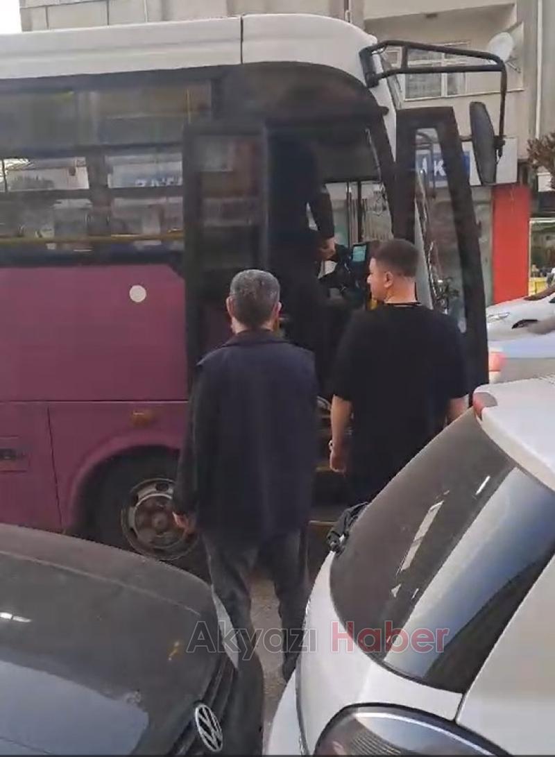 Gergin anlar otobüs şoförünün üzerine yürüdü