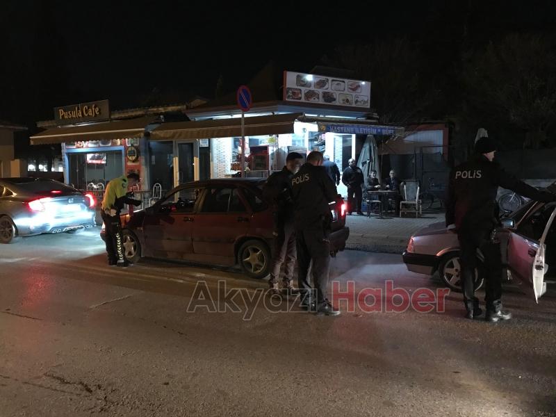 Ada caddesinde uygulama