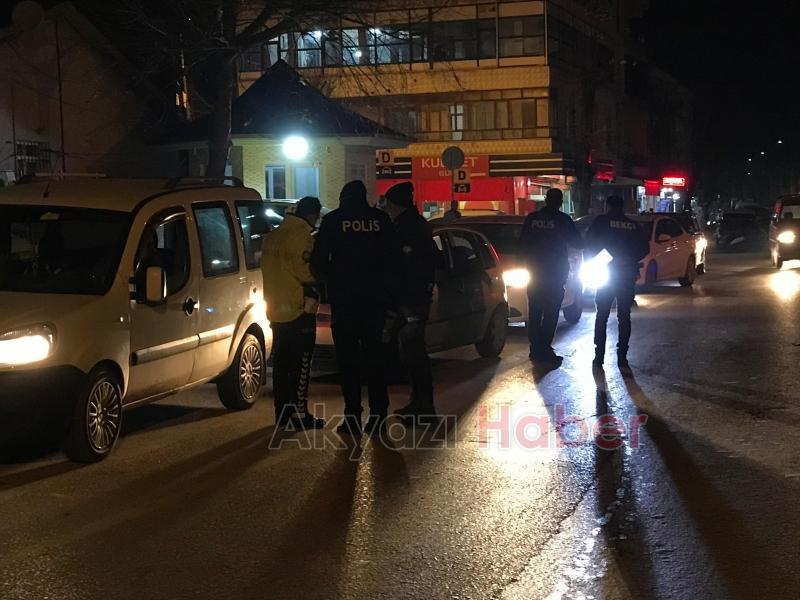 Ada caddesinde uygulama