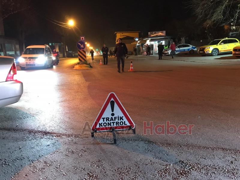 Ada caddesinde uygulama