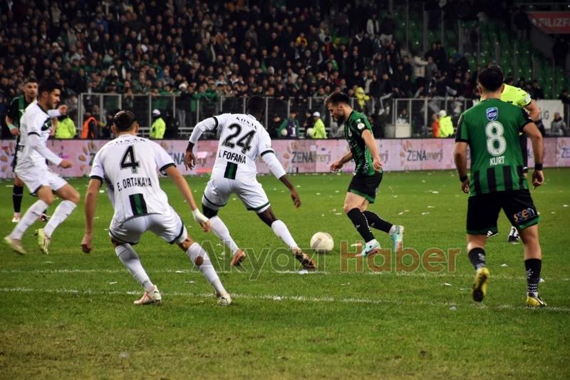 Sakaryaspor 11 maçtır kaybetmiyor