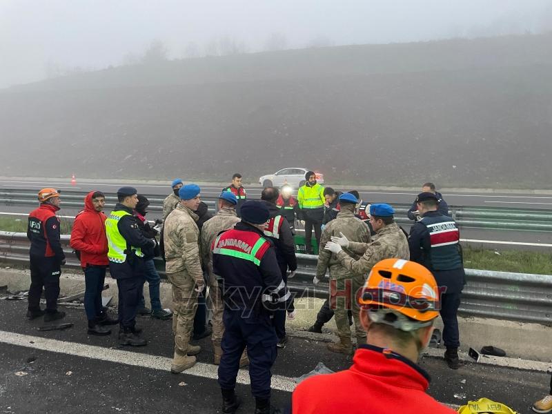 Sakarya'da katliam gibi kaza 10 ölü, 59 yaralı