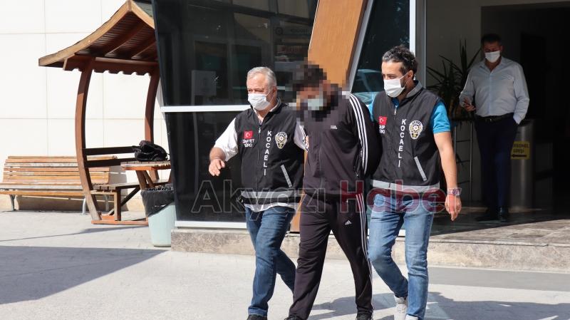 Önce öldürdü sonra ailesinden özür diledi