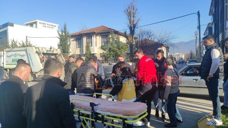 Araçla çarpışan motosikletli yaralandı