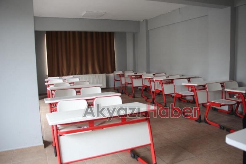 Son Tercih Özel Öğretim Kursu Akyazı'ya ilkleri yaşatmaya devam ediyor.