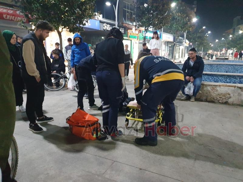 Bisikletten düşüp başını çarptı