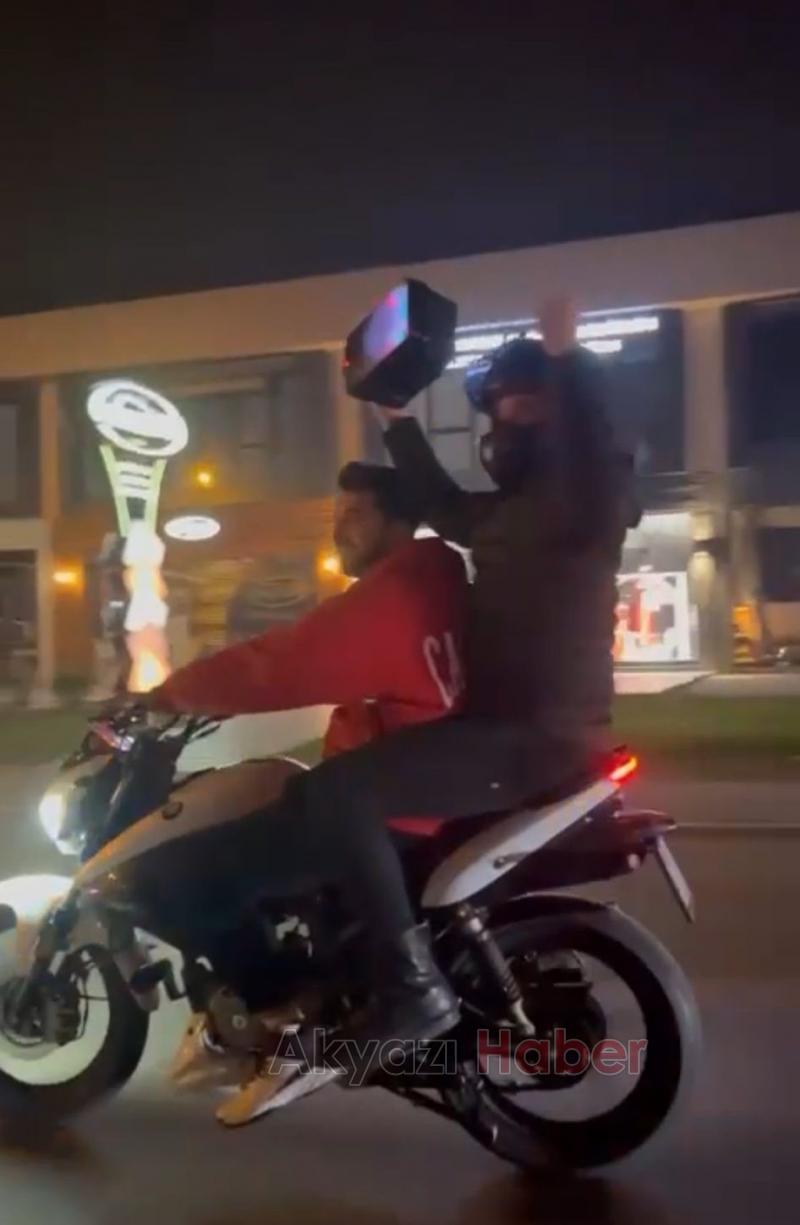 Yeni yılı silah sıkarak karşıladılar