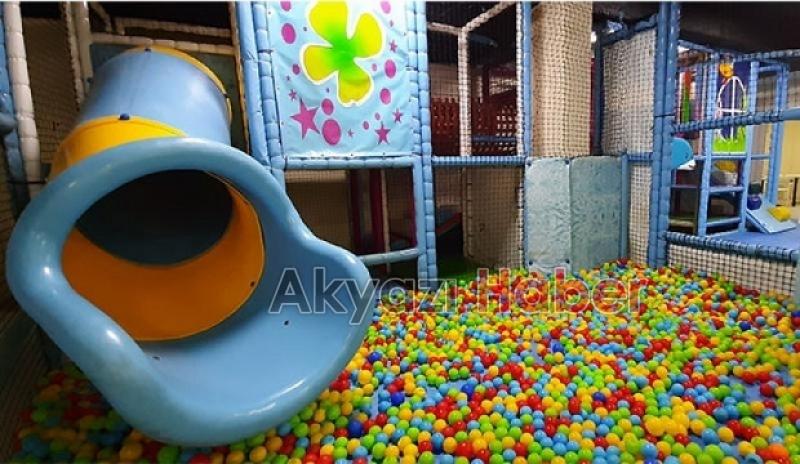 Akyazı Rengarenk Oyun Alanı oyun gruplarıyla hizmet vermeye devam ediyor