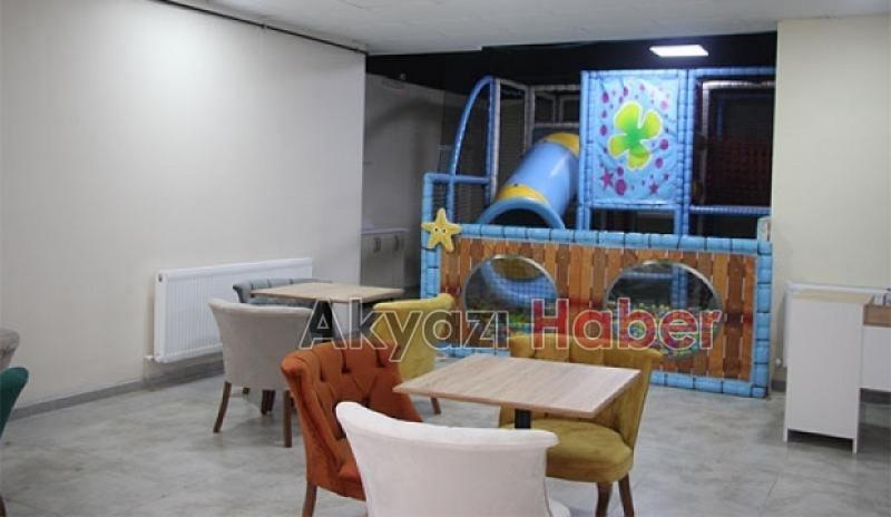 Akyazı Rengarenk Oyun Alanı oyun gruplarıyla hizmet vermeye devam ediyor