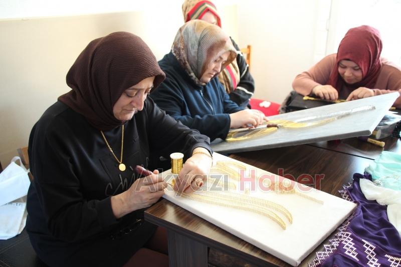 Özel anneler evlat nöbetinde el sanatları öğreniyor