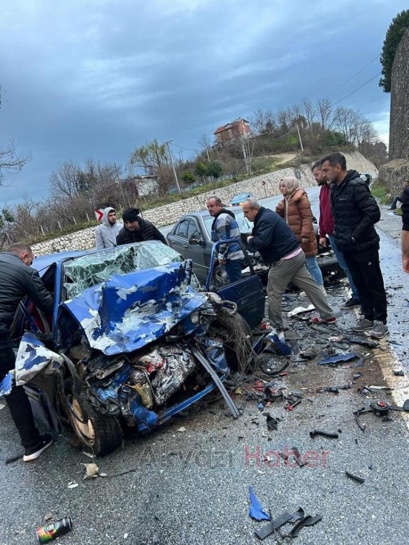 Kocaali Akçakoca yolunda kaza 1 ölü 3 yaralı