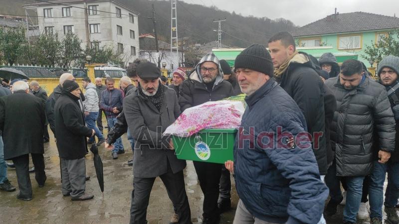 Emine Meral toprağa verildi