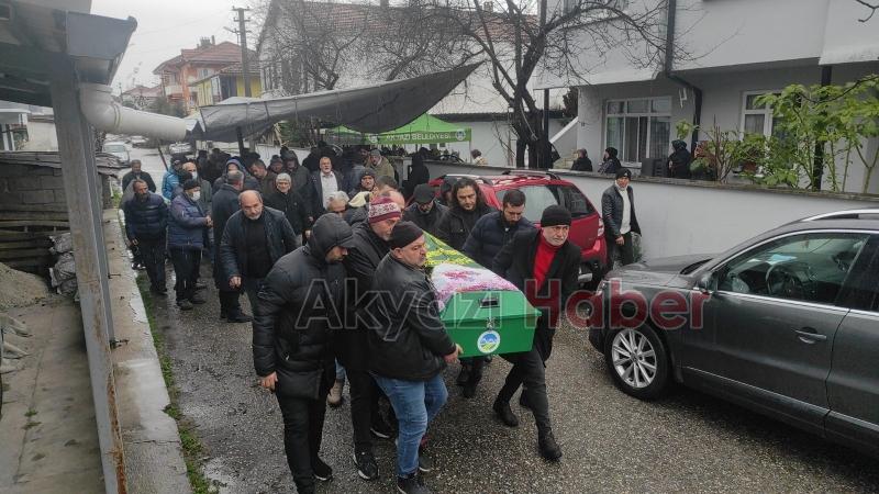 Emine Meral toprağa verildi