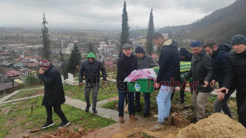 Emine Meral toprağa verildi