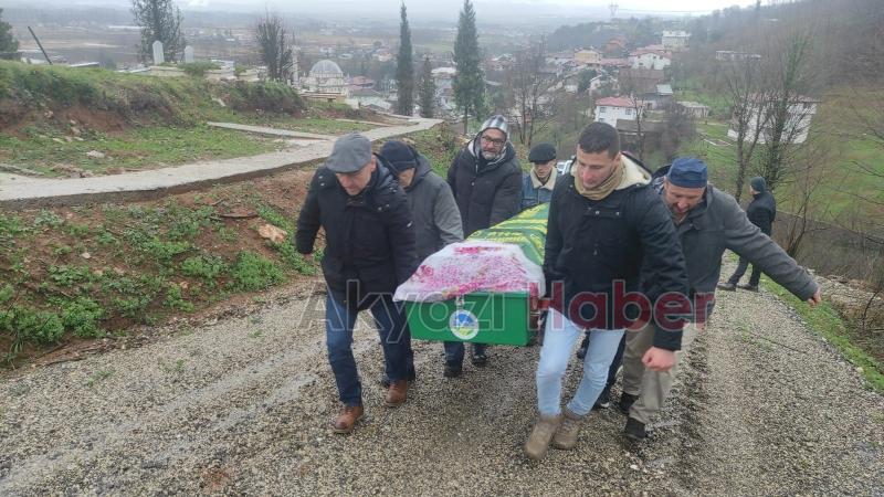 Emine Meral toprağa verildi