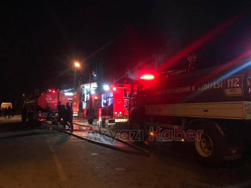 İki katlı ev alevlere teslim oldu