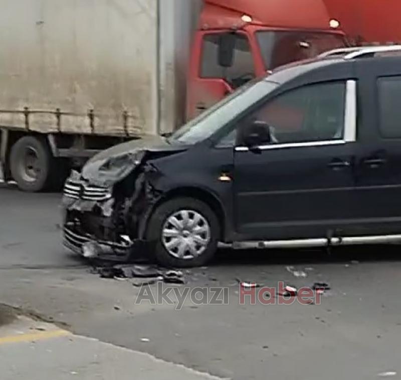 Kavşakta çarpıştılar 1 yaralı