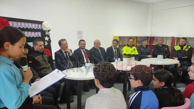 Akyazı Protokolü öğrencilere mesleklerini anlattı