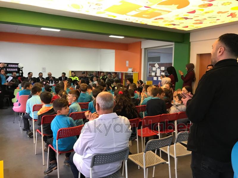 Akyazı Protokolü öğrencilere mesleklerini anlattı