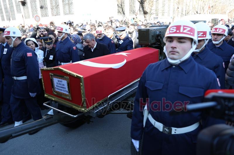 Pençe Kilit şehitlerini binler uğurladı