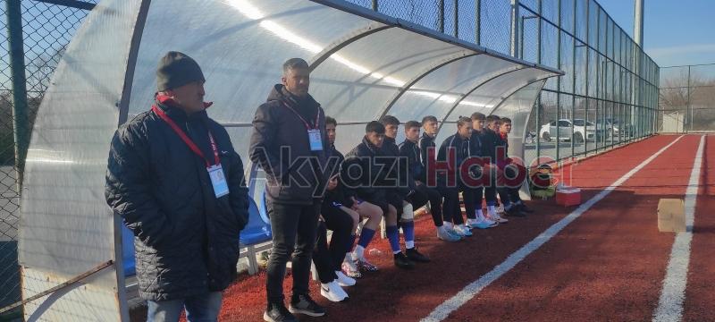 As Akyazıspor galibiyeti koruyamadı