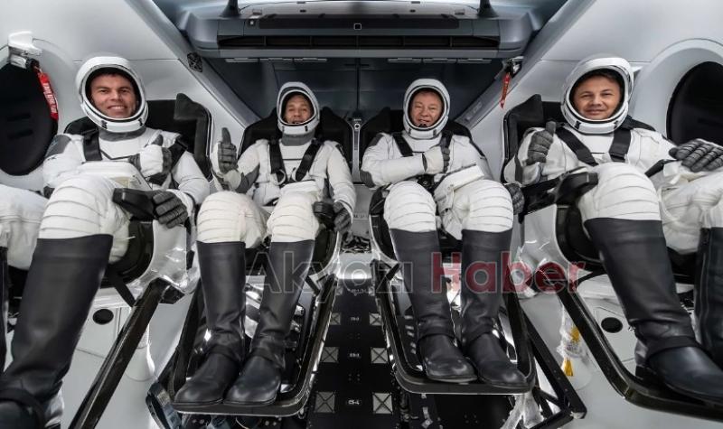 Türkiye'nin ilk uzay yolculuğundan tarihi kareler