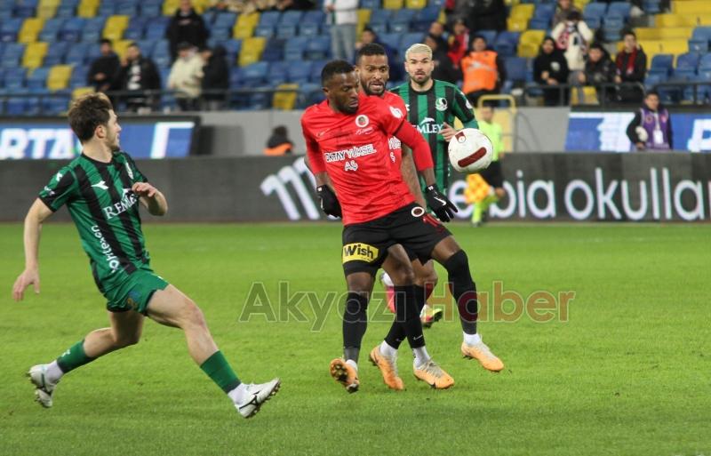 Gençlerbirliği 3 Sakaryaspor 1