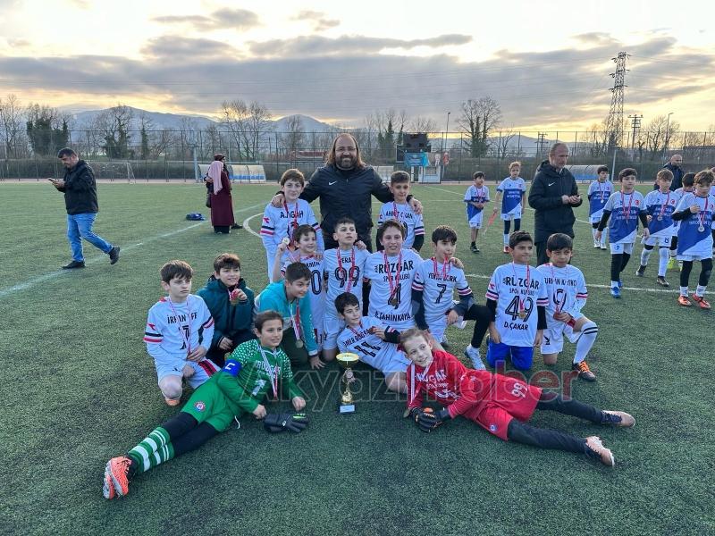 Özer Turgut Futbol Turnuvası Nefesleri Kesti