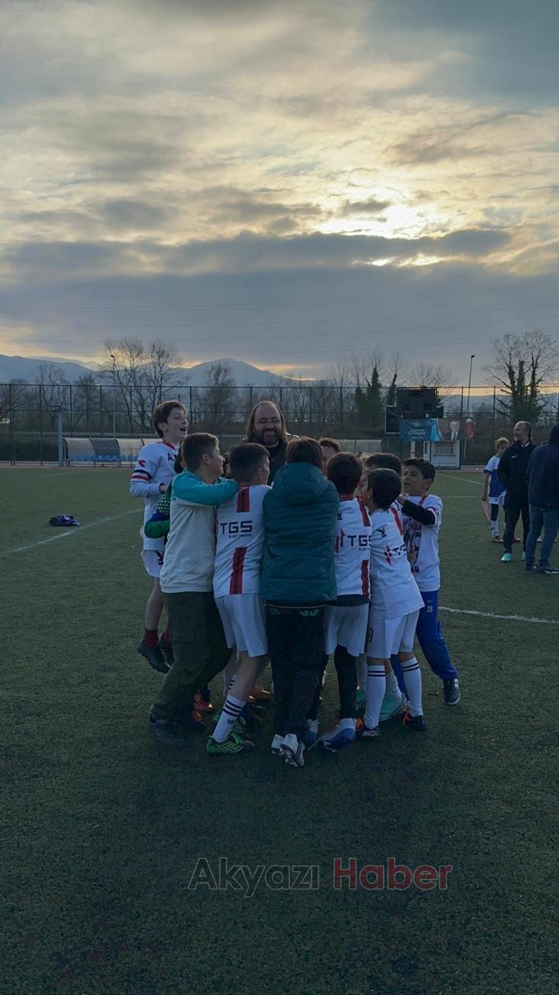 Özer Turgut Futbol Turnuvası Nefesleri Kesti