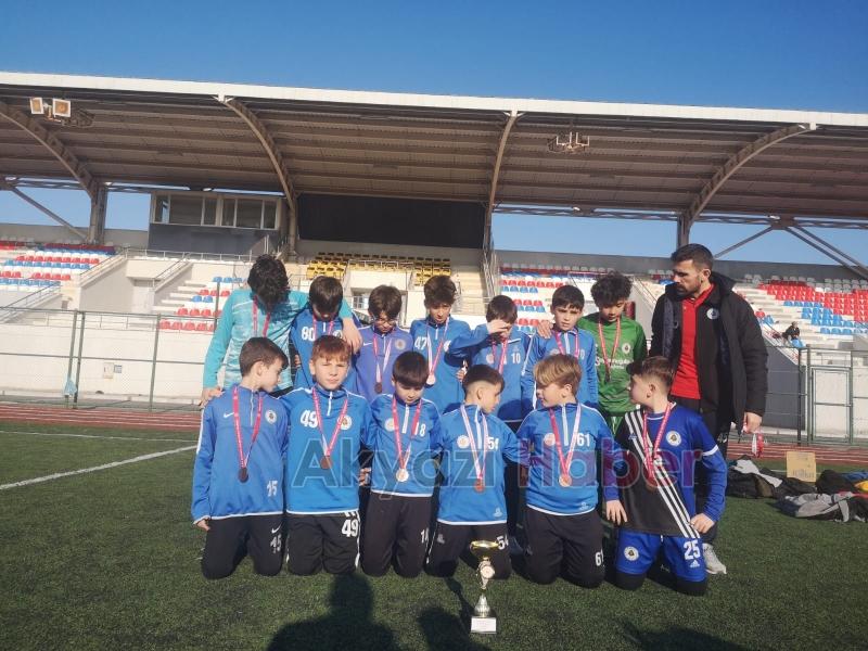 Özer Turgut Futbol Turnuvası Nefesleri Kesti