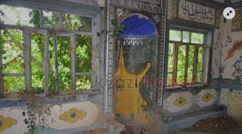 Başkan Altuğ: Tarihi camii yıkılmak üzere.