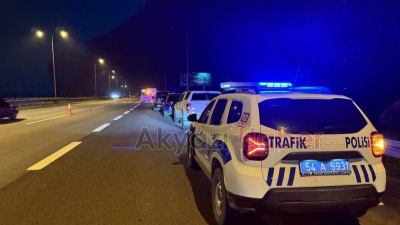 Polislerin içinde bulunduğu otomobil tıra çarptı: 1 şehit, 2 yaralı 