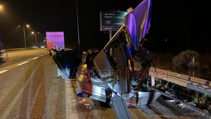 Polislerin içinde bulunduğu otomobil tıra çarptı: 1 şehit, 2 yaralı 