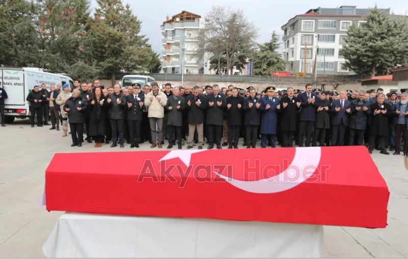 Şehit polis Cengiz Parlak Dualarla Son yolculuğuna Uğurlandı